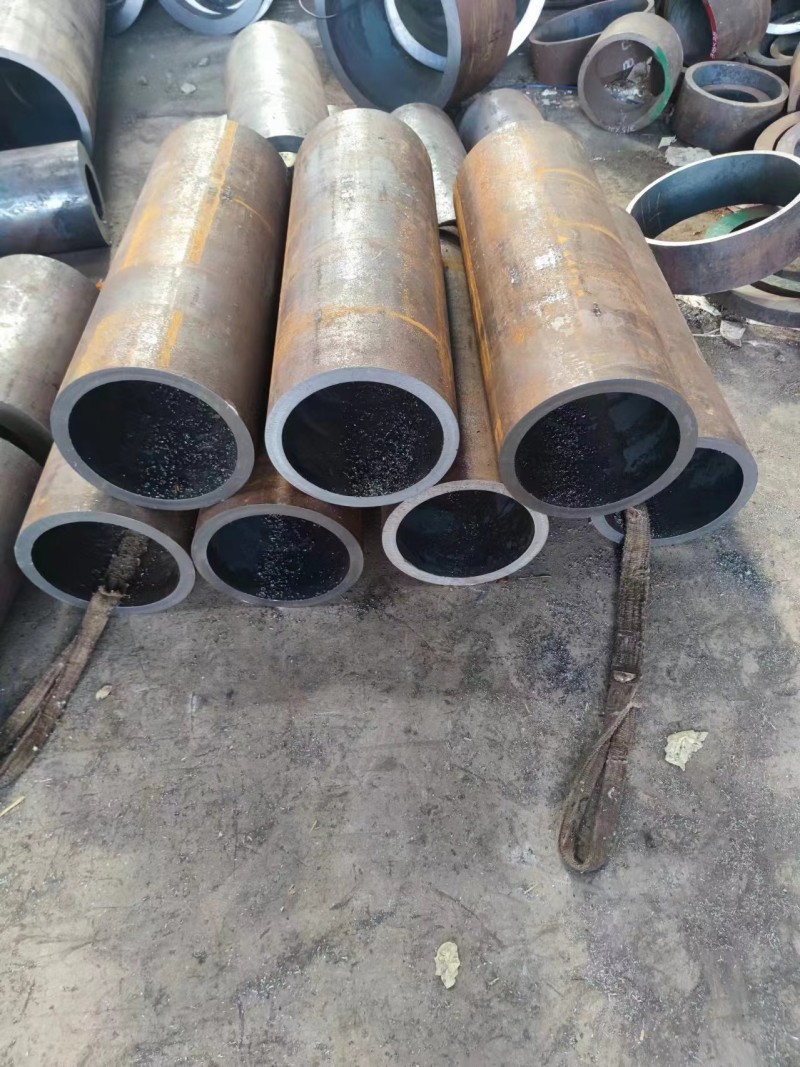 姚安姚安姚安12Cr1MovG无缝钢管切割